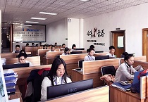 正航儀器辦公環境一角